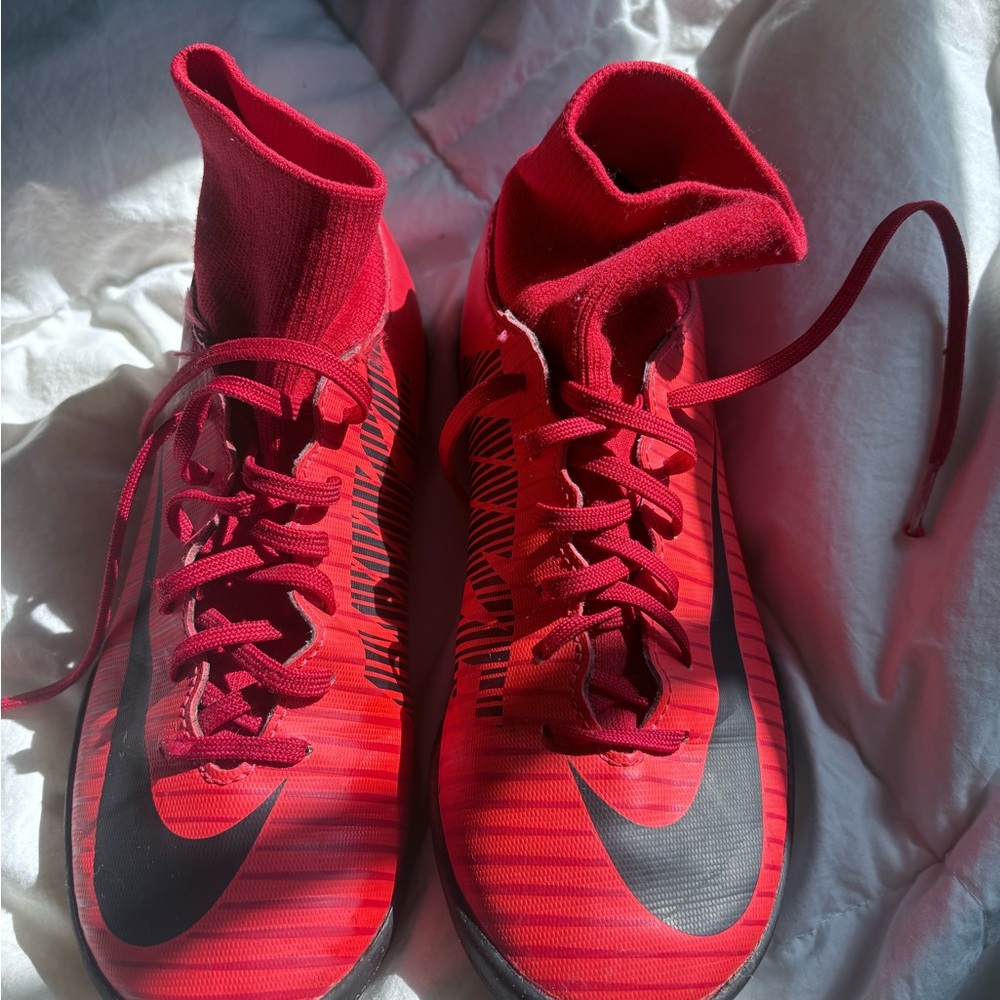 Nike Kids Red and Black Sneakers